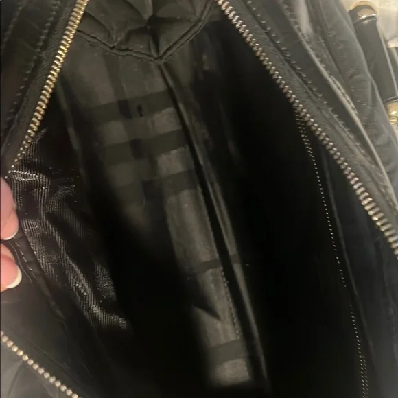 Burberry Black Quilted Shoulder Bag - Picture 5 of 8